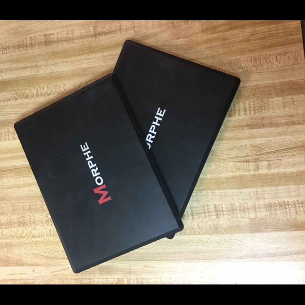 Morphe 350M and 350S eyeshadow palettes